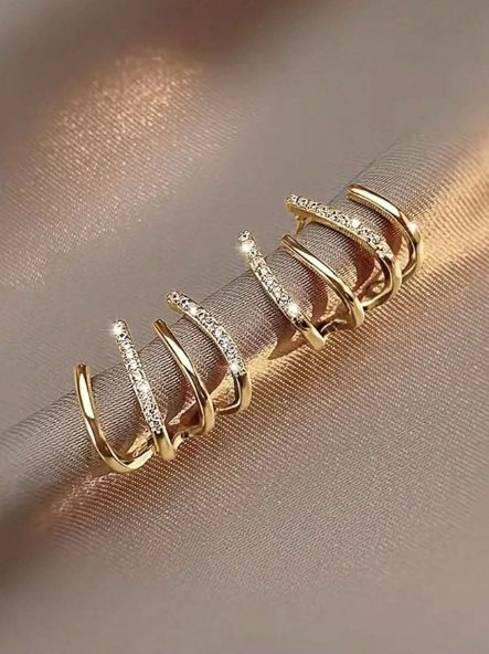 LANÇAMENTO | Brincos Quatro Pontas - Folheado a Ouro 18k + FRETE GRÁTIS FEMININO - ACESSORIOS - BRINCO 2 Dm Stores OURO 18K