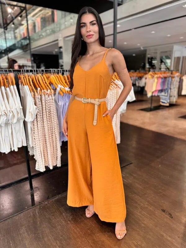 Macacão Elegance Serena – Sofisticação em Cada Detalhe FEMININO - ROUPAS - MACACÃO Dm Stores Laranja PP - Veste (32 a 34)